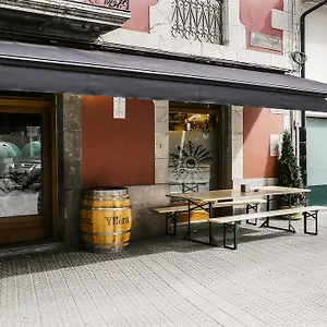 Hotel Pinupe