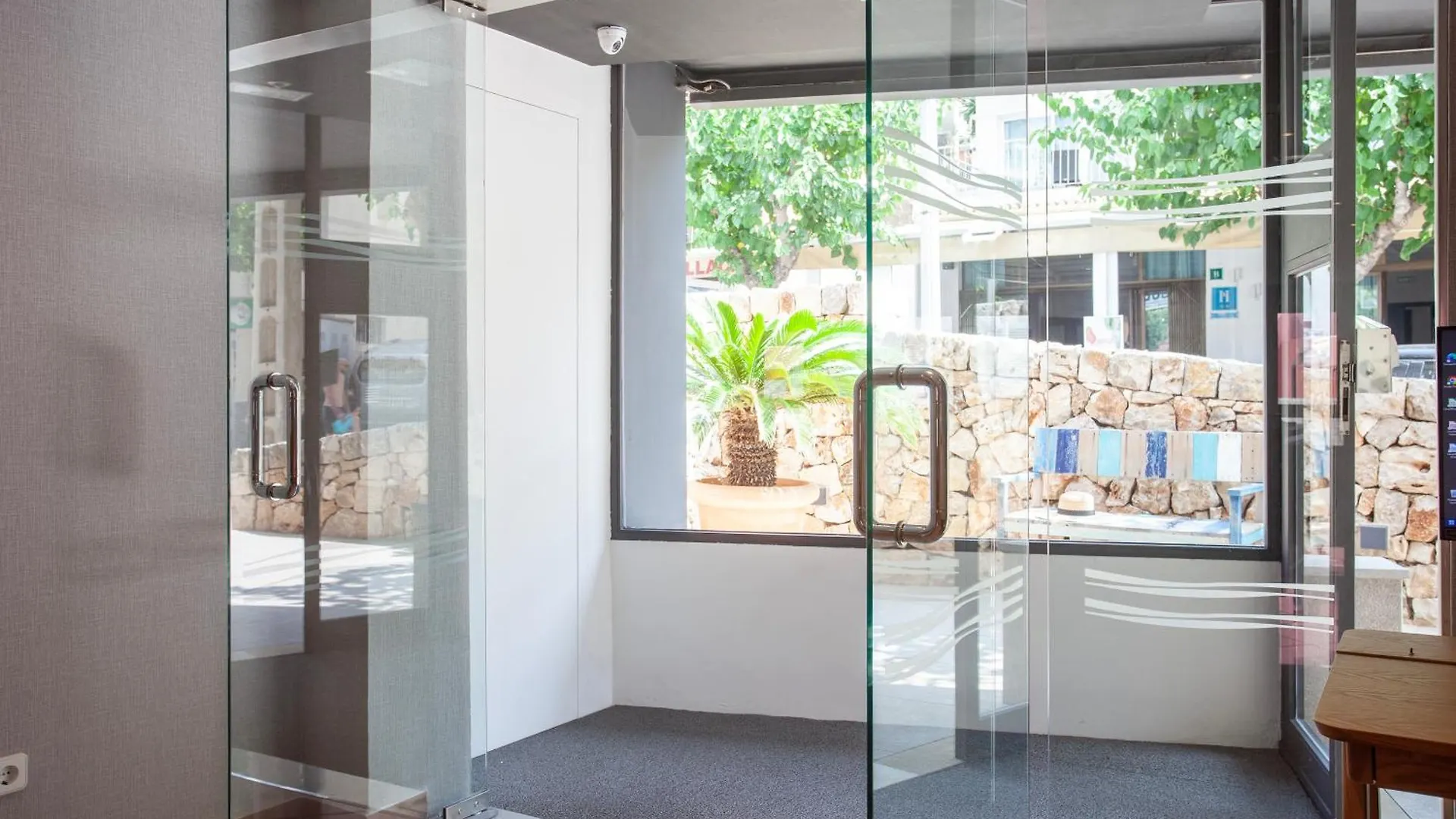 Affittacamere Hostal Residencia Sutimar Peguera