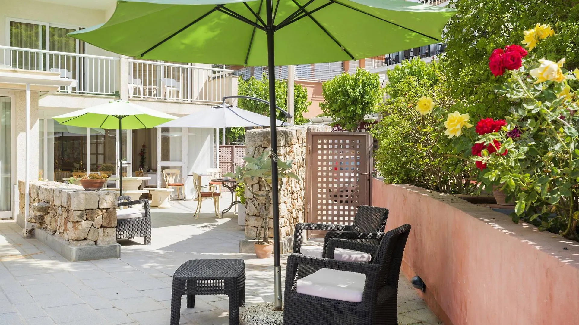 Hostal Residencia Sutimar Peguera Affittacamere