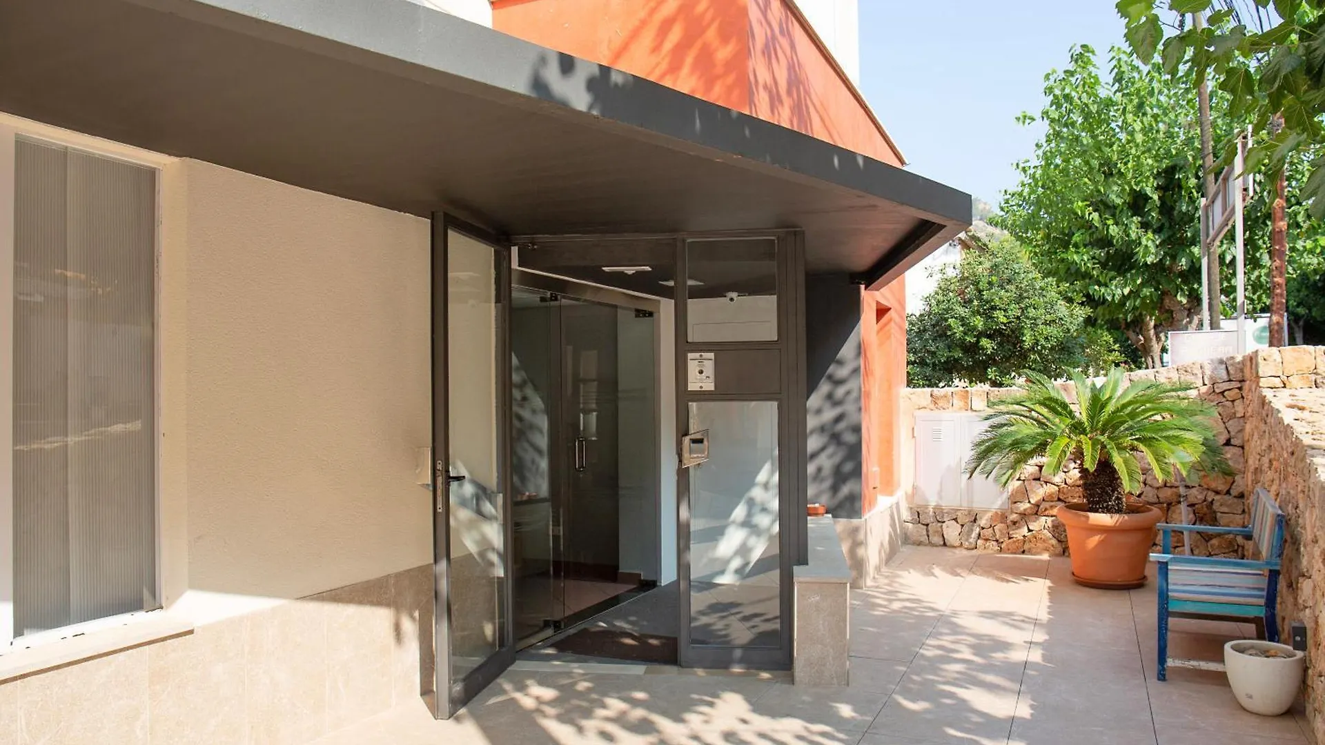 *** Gæstehus Hostal Residencia Sutimar Peguera Spanien